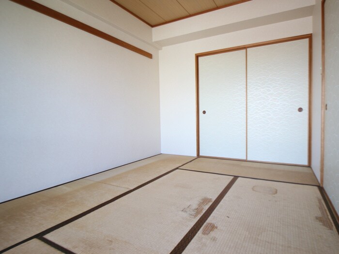 物件内観写真9　(居室)