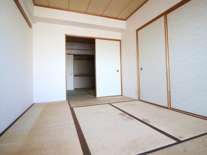 物件内観写真10　(居室)