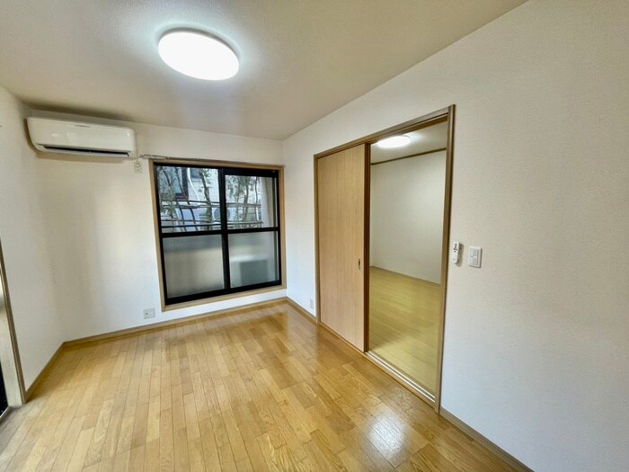 物件内観写真8　(居室)