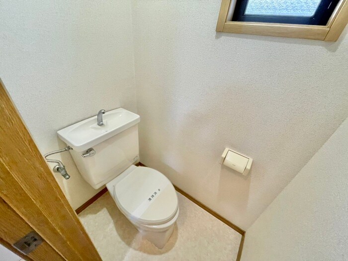 物件内観写真12　(トイレ)