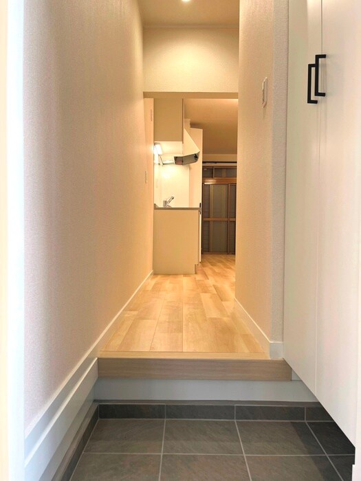 物件内観写真17　(玄関)