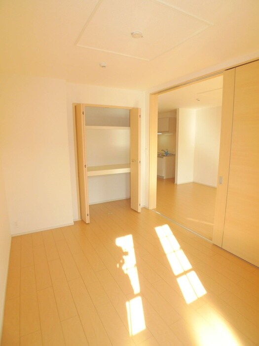 物件内観写真7　(収納)