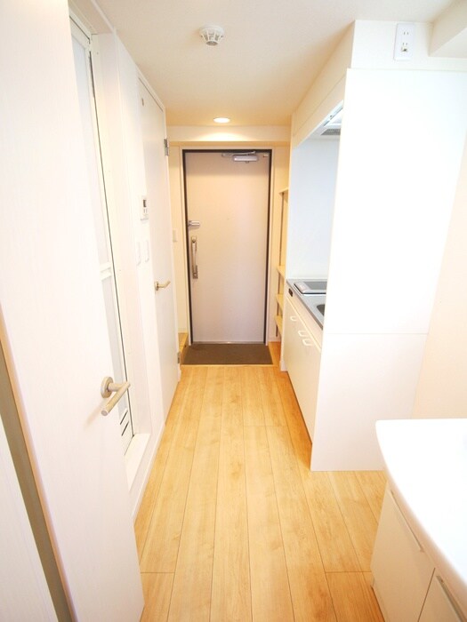 物件内観写真10　(廊下)