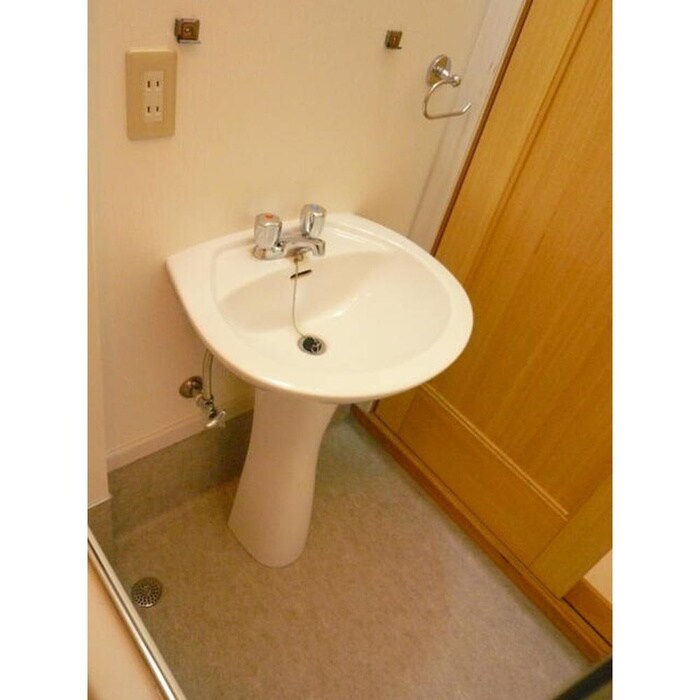 物件内観写真11　(洗面)