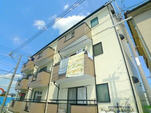 チェリーロード外観写真