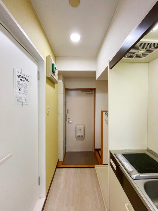 物件内観写真13　(廊下)