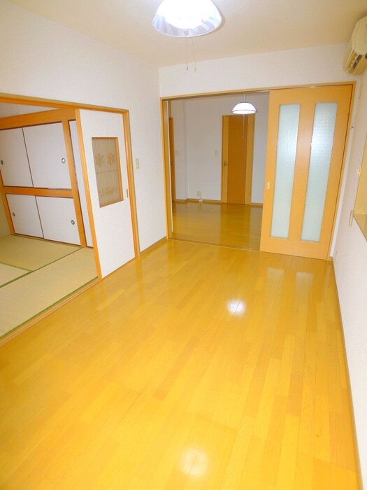 物件内観写真8　(居室)