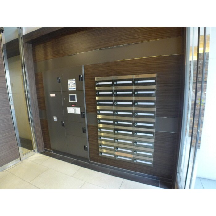 物件外観写真4　(建物設備)