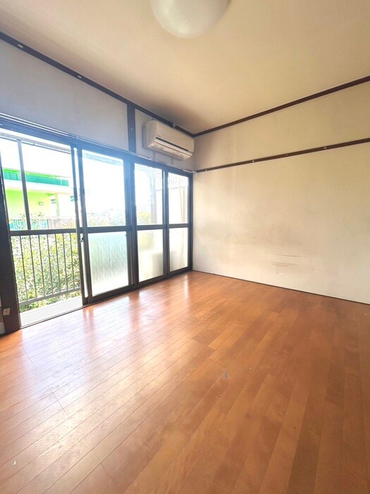 物件内観写真8　(居室)