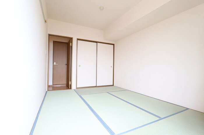 物件内観写真6　(居室)