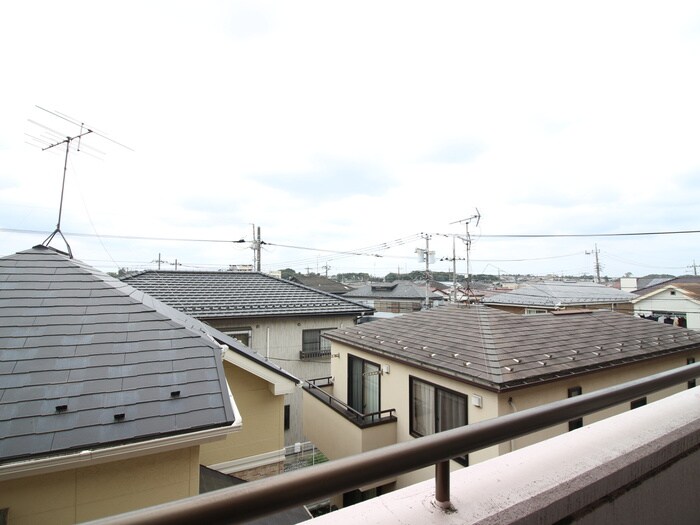 物件内観写真16　(室内からの展望)