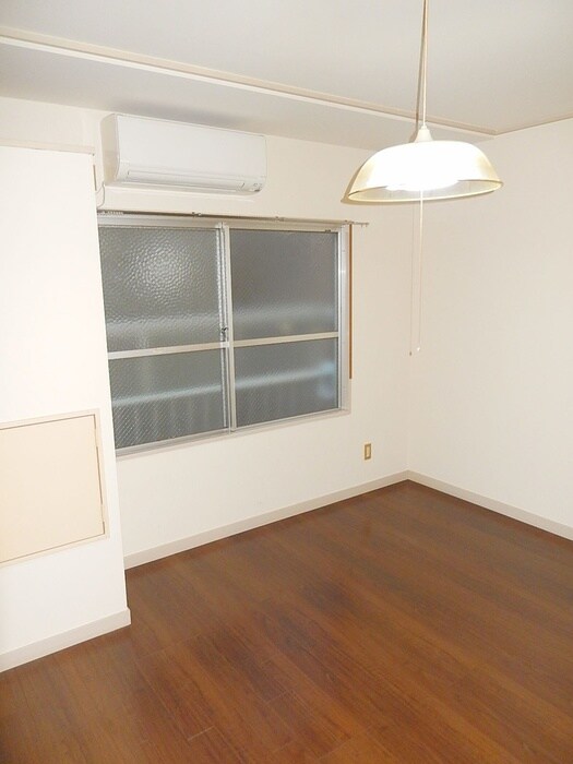 物件内観写真12　(居室)