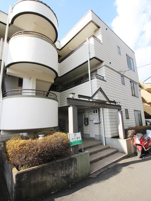 物件外観写真4　(エントランス部分)