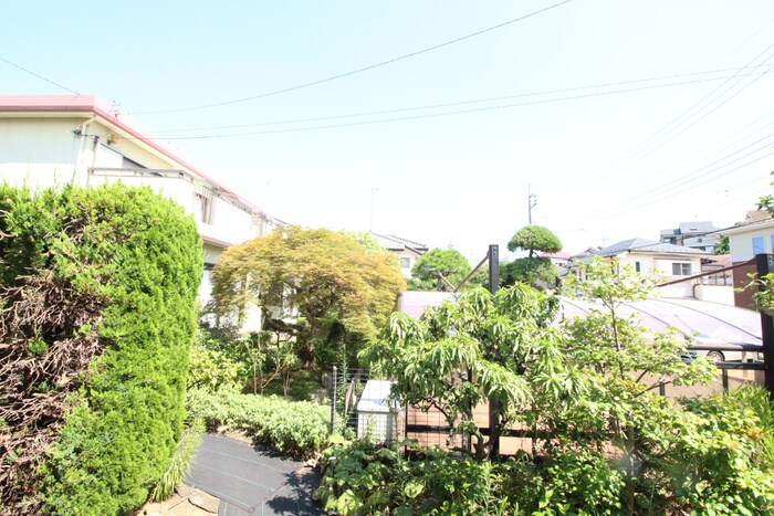 物件内観写真16　(室内からの展望)