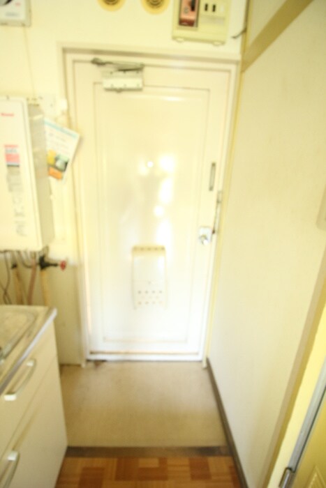 物件内観写真19　(玄関)