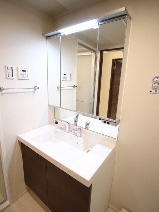 物件内観写真13　(洗面)