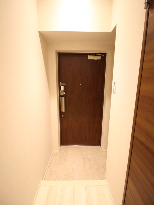 物件内観写真21　(玄関)