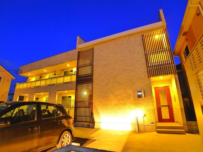 物件外観写真1　(外観写真)