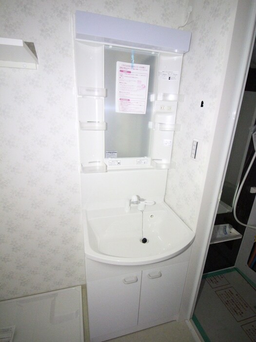 物件内観写真15　(洗面)