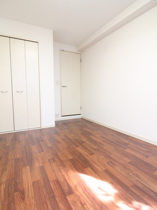 物件内観写真18　(居室)