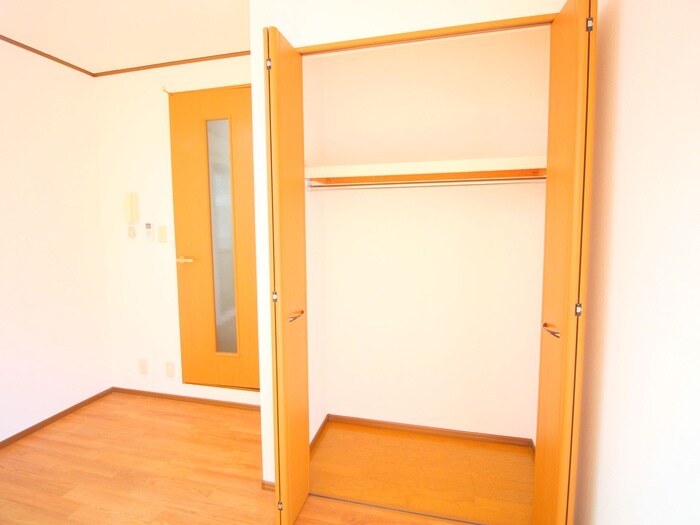 物件内観写真12　(収納)