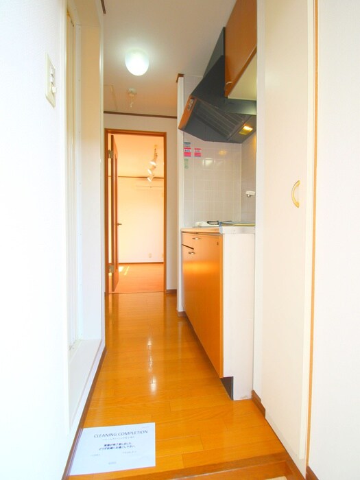 物件内観写真18　(廊下)
