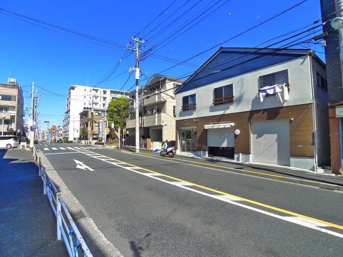 物件外観写真3　(周辺環境)