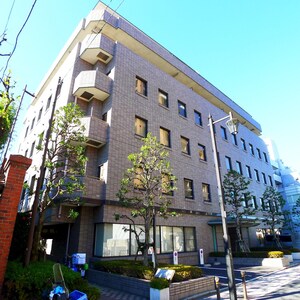 真成館ビル外観写真