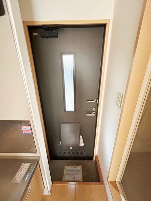 物件内観写真15　(玄関)