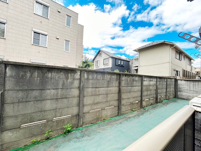 物件内観写真22　(室内からの展望)