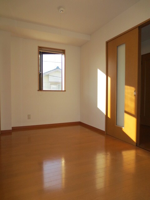 物件内観写真6　(居室)