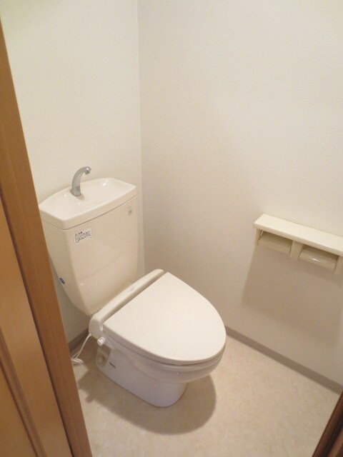 物件内観写真12　(トイレ)