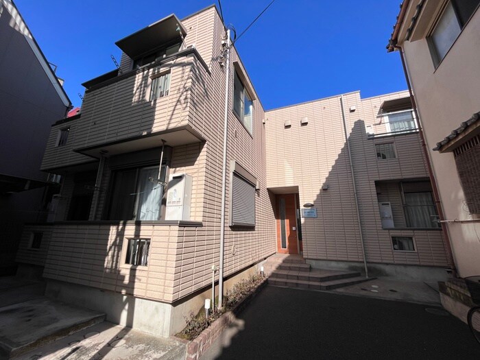 物件外観写真5　(エントランス部分)