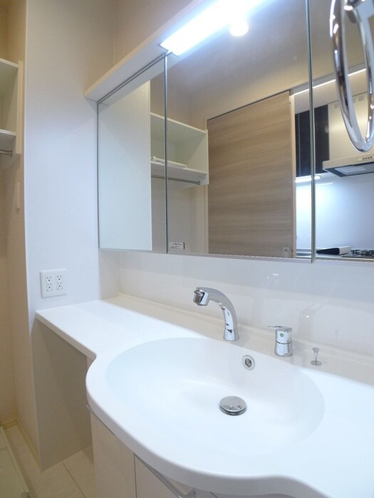 物件内観写真9　(洗面)