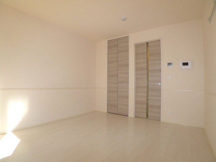 物件内観写真11　(居室)