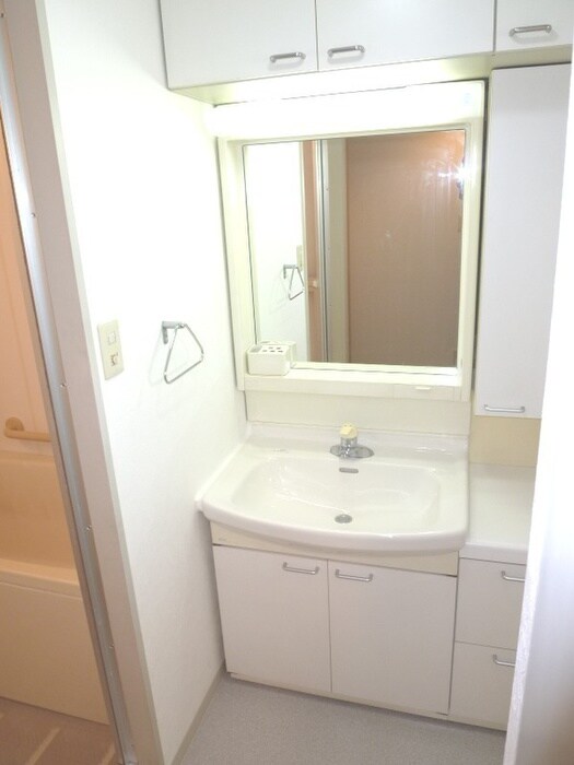 物件内観写真11　(洗面)