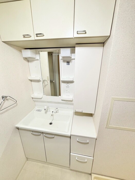 物件内観写真11　(洗面)