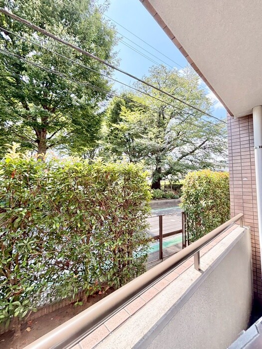 物件内観写真15　(室内からの展望)