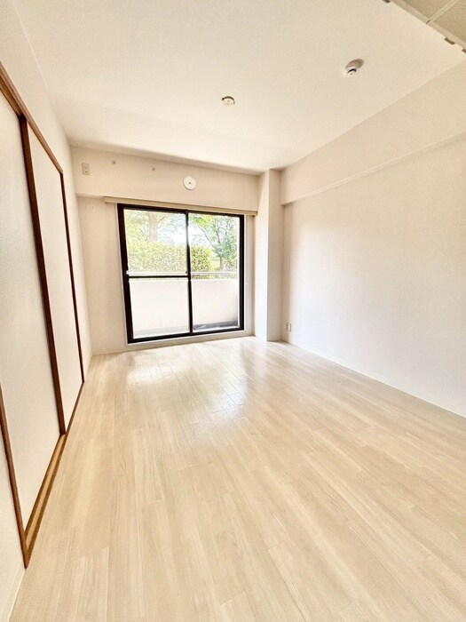 物件内観写真18　(洗濯機置場)