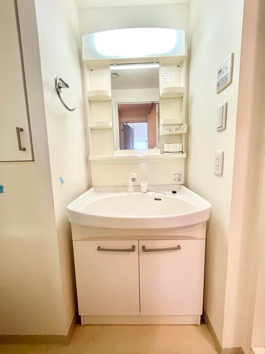 物件内観写真14　(洗面)