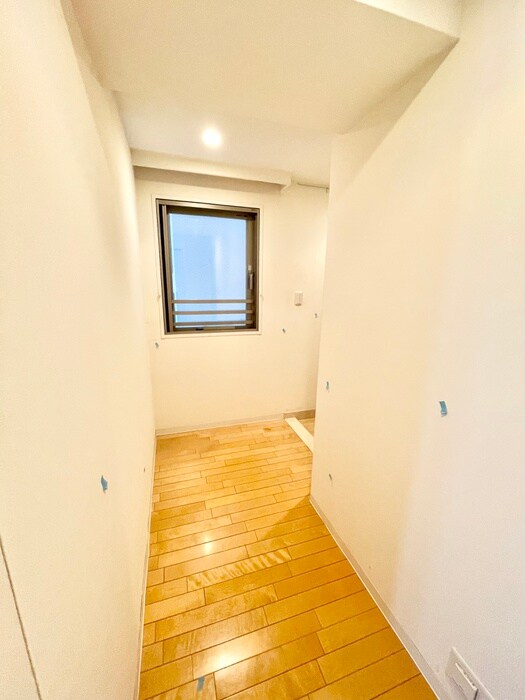 物件内観写真16　(廊下)