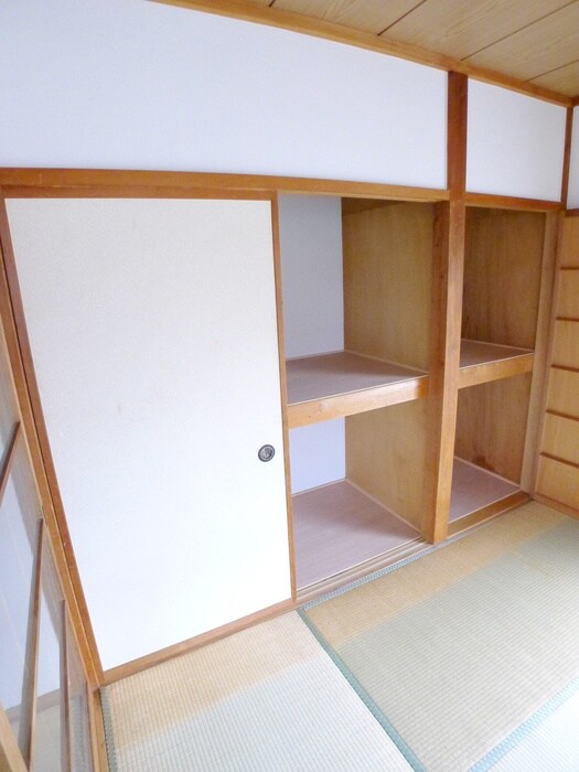 物件内観写真18　(収納)