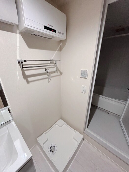 物件内観写真9　(洗濯機置場)