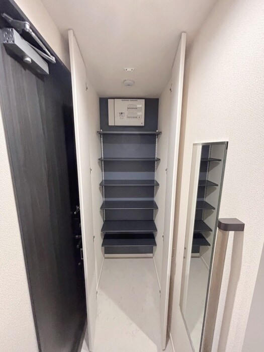 物件内観写真15　(靴箱)