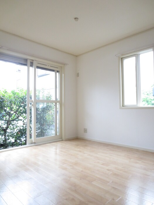 物件内観写真5　(居室)