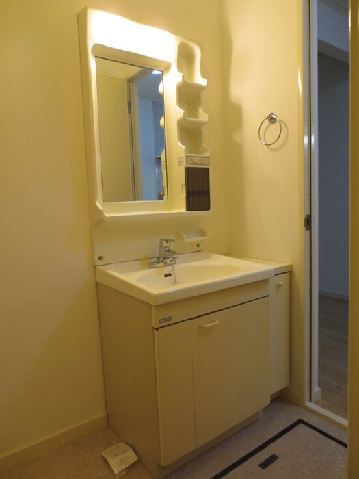 物件内観写真9　(洗面)