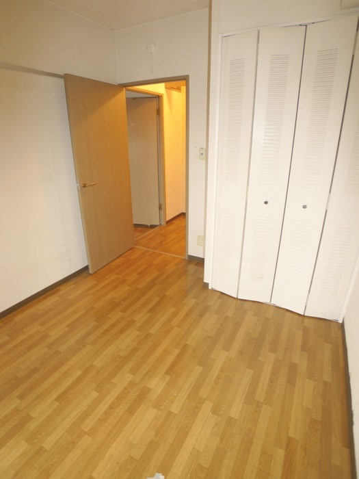 物件内観写真10　(居室)