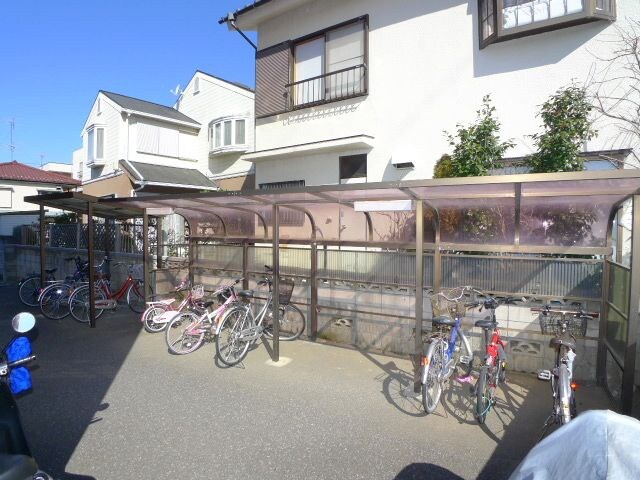 物件外観写真6　(駐輪場)
