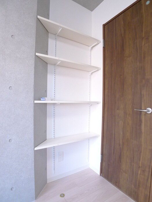 物件内観写真15　(収納)