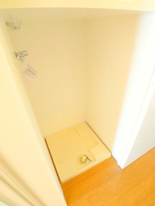 物件内観写真17　(洗濯機置場)